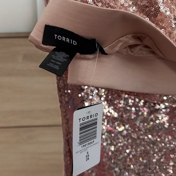 Pull-On Wide Leg Sequin High-Rise Pant - Torrid - Size 5X - NWT - Champagne/Gold - Picture 6 of 7